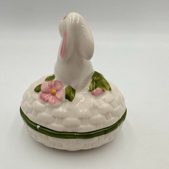Vintage Weiss Avon Porcelain 4.5" Trinket Box Hand Painted Bunny Egg Basket 1982 - Picture 4 of 12